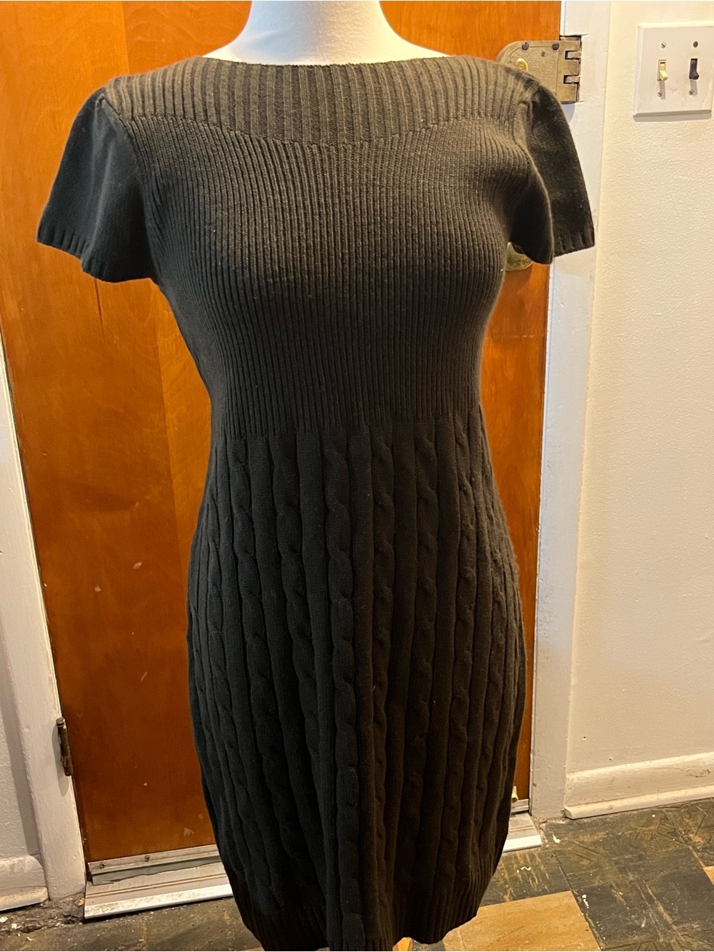 Jones Wear Women's Brown Cable Knit Short Sleeve Sweater Dress.  Size L. Vintage